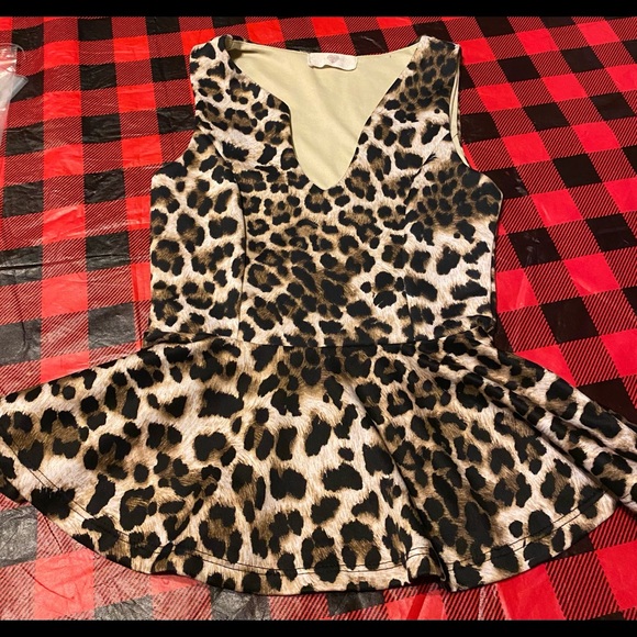 Blushed - Picture 2 of 2